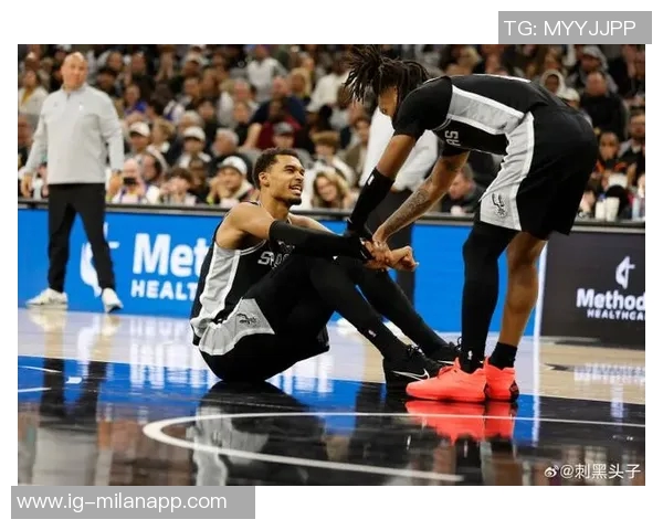 文班未随队出征步行者韧带无损伤但短期内将缺席多场比赛