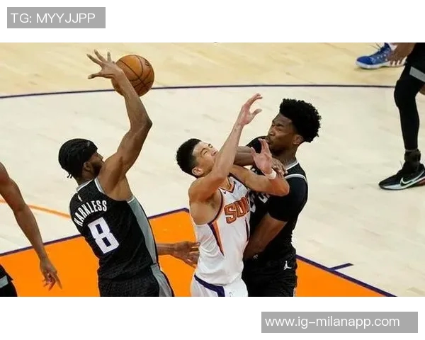 夏普表现全面贡献24分9板5助攻失误虽多依然助球队取胜