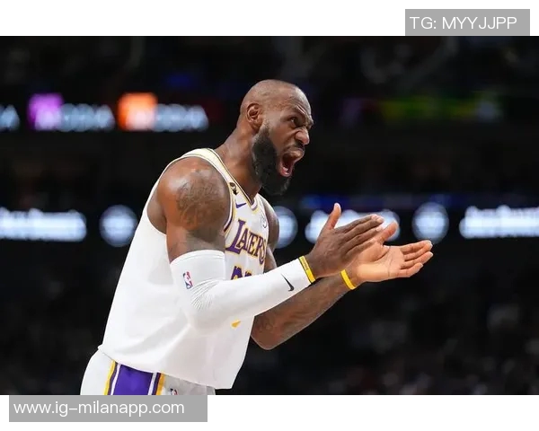 夸梅：詹姆斯要赢得尊重需先自重不可向白人屈膝乞求